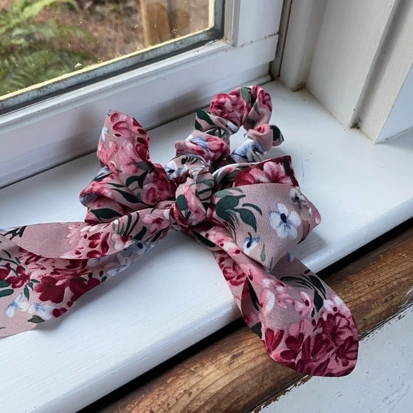 Anthropologie Pink Floral Hair Bow Scarf - Picture 2 of 5